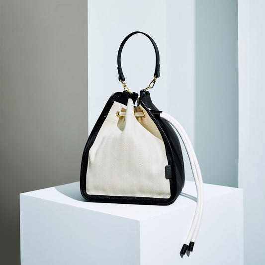 String bag - Off-white×Black×black